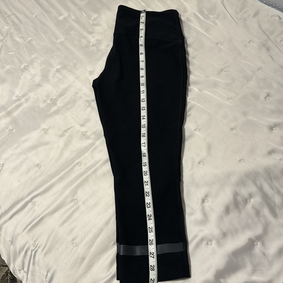 Mondetta, Black Workout leggings, capri open knee caps, interior waist pocket, M - Picture 5 of 6